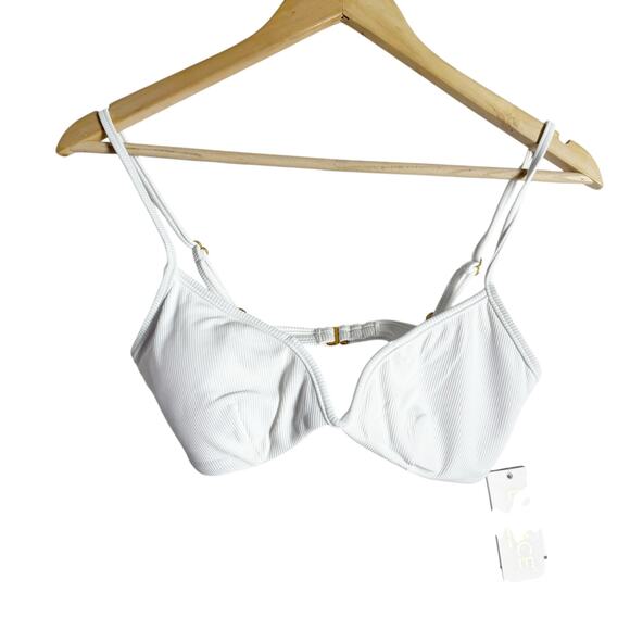 L*Space Helena White V-Wire Triangle Bikini Swimsuit Top Size Medium - Picture 3 of 8